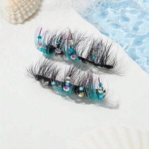 Glamorous Black and Green Crystal Eyelashes